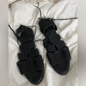 Freda Salvador Snake Black Gladiator